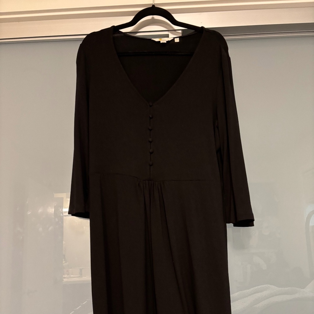 🖤 Boden Black Knee-Length Dress – Flare Sleeves & Button Detail – Size US 14